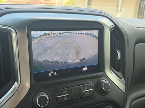 Used 2022 Chevrolet Silverado 2500 LT w/ Convenience Package AWD/4WD image 19