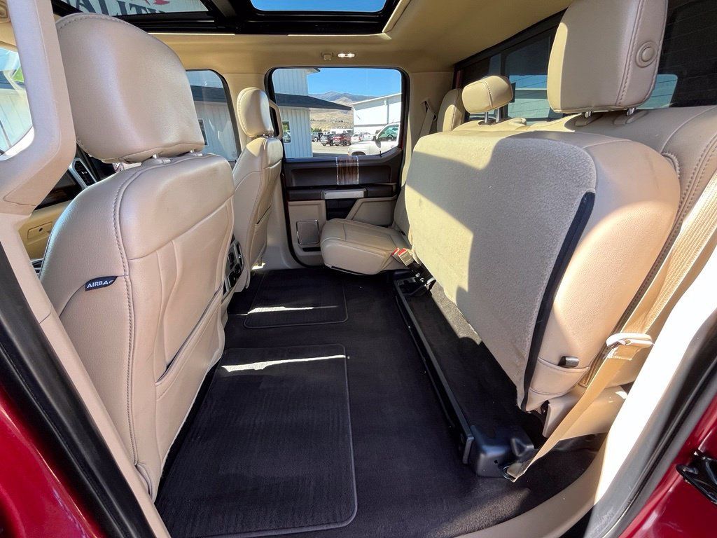 Used 2019 Ford F150 Lariat w/ Equipment Group 502A Luxury AWD/4WD image 15