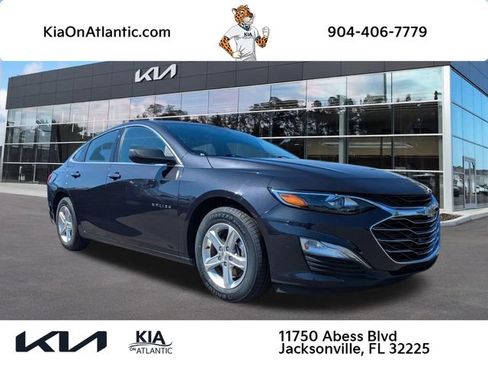 Used 2023 Chevrolet Malibu LS FWD image 1