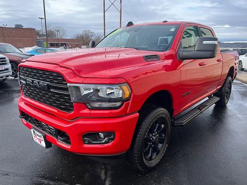 Used 2024 RAM 2500 Big Horn w/ Night Edition image 4