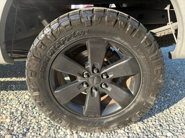 Used 2014 Ford F150 FX4 w/ Equipment Group 402A Luxury AWD/4WD image 10