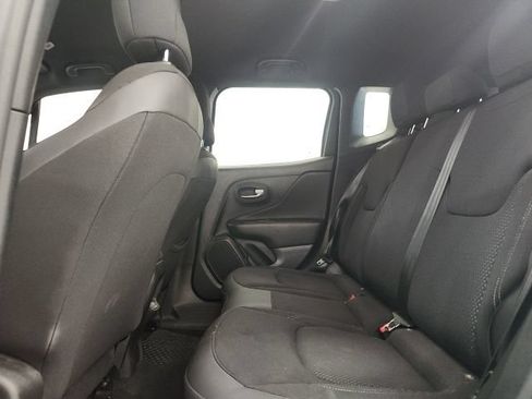 Used 2022 Jeep Renegade Altitude AWD/4WD image 10