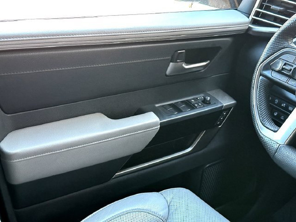 Certified 2025 Toyota Tundra Limited AWD/4WD image 26