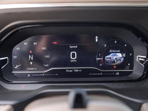 Used 2024 GMC Yukon Denali w/ Denali Reserve Package image 14