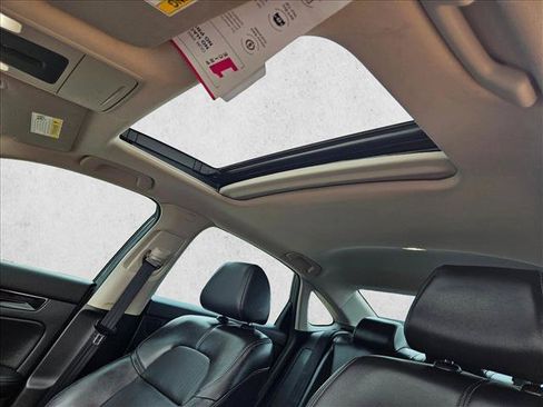Used 2023 Honda Civic Touring image 18