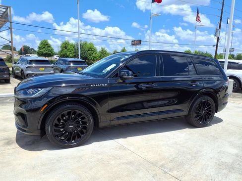 Used 2026 Lincoln Aviator Reserve w/ Jet Appearance Package RWD image 3