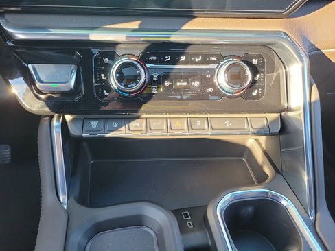 New 2026 GMC Sierra 2500 Denali w/ Denali Reserve Package AWD/4WD image 34