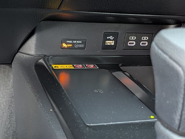 Used 2025 Toyota Camry LE FWD image 17