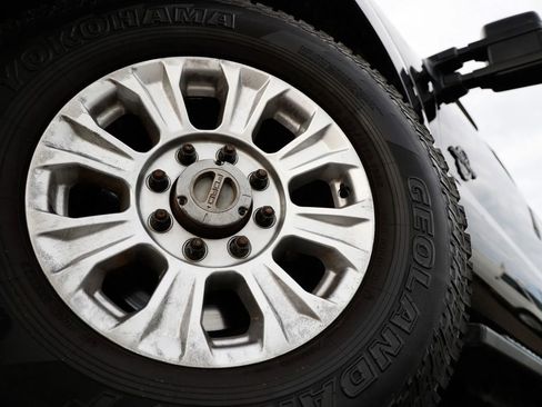 Used 2016 Ford F250 XLT AWD/4WD image 23