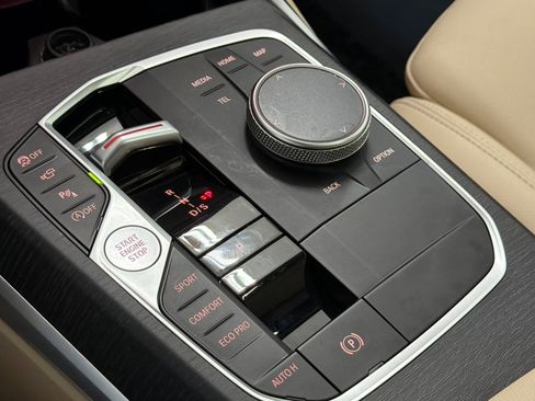 Used 2025 BMW 330i 330i w/ Convenience Package image 18