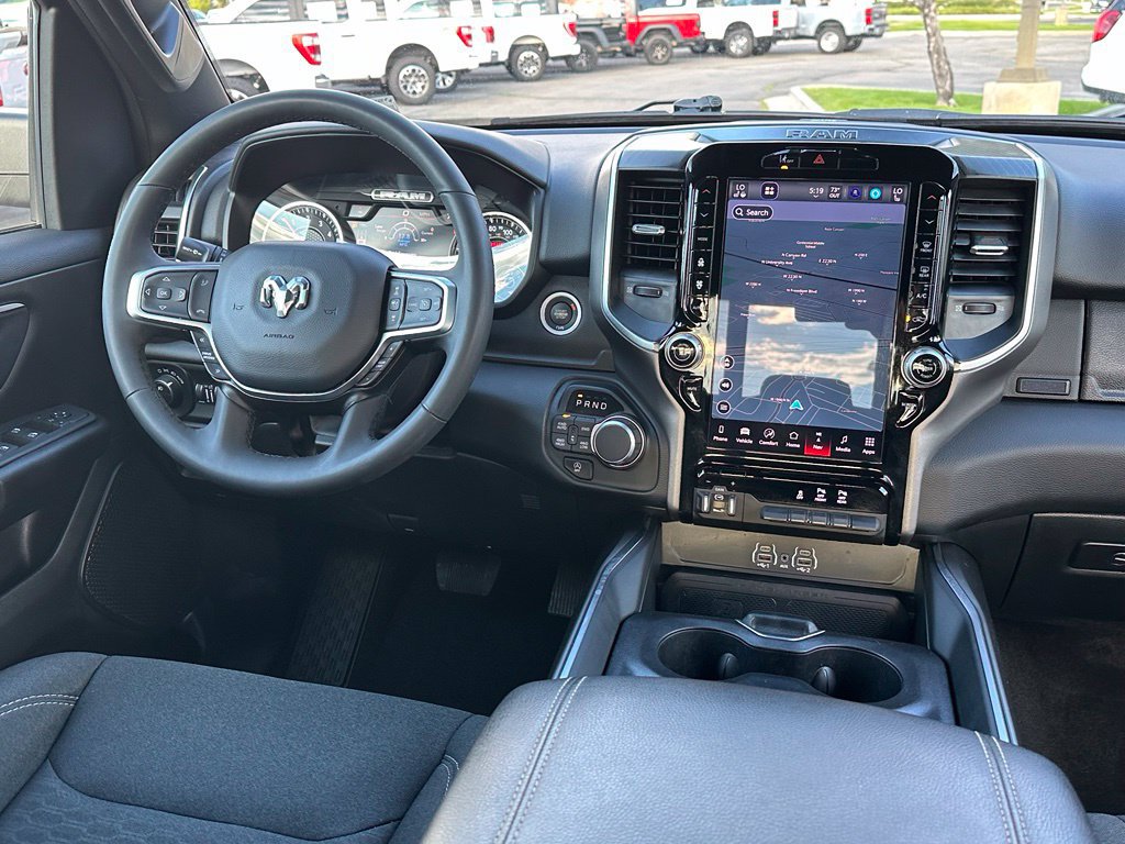 Used 2025 RAM 1500 Big Horn AWD/4WD image 24