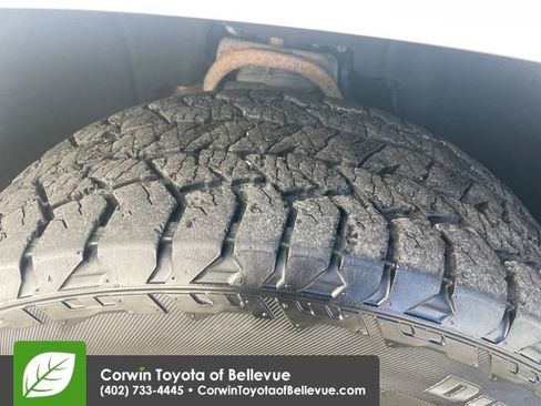 Used 2016 Chevrolet Suburban LT image 13