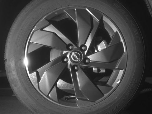 Used 2025 Nissan Rogue SV FWD image 13