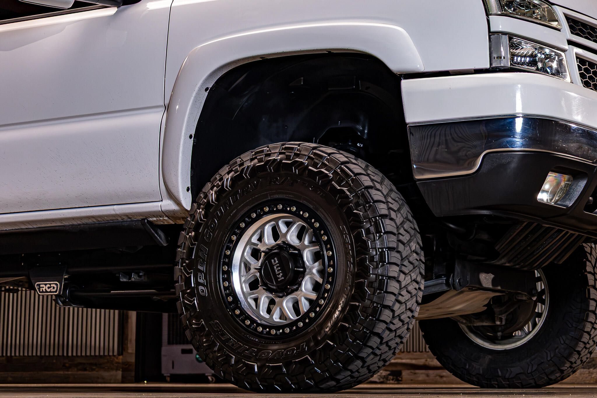 Used 2006 Chevrolet Silverado 2500 LT w/ Heavy-Duty Power Package AWD/4WD image 13