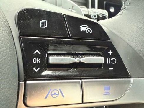 Used 2024 Hyundai Tucson Limited image 56