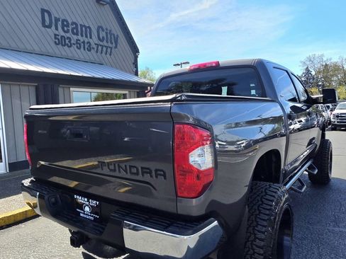 Used 2017 Toyota Tundra SR5 w/ TRD Off Road Package image 5
