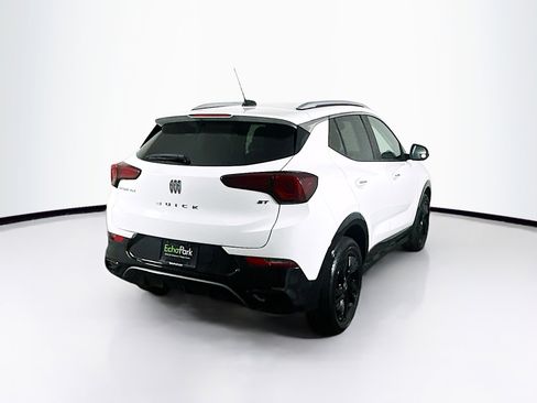 Used 2024 Buick Encore GX Sport Touring image 9