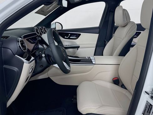 New 2026 Mercedes-Benz GLC 300 4MATIC image 16