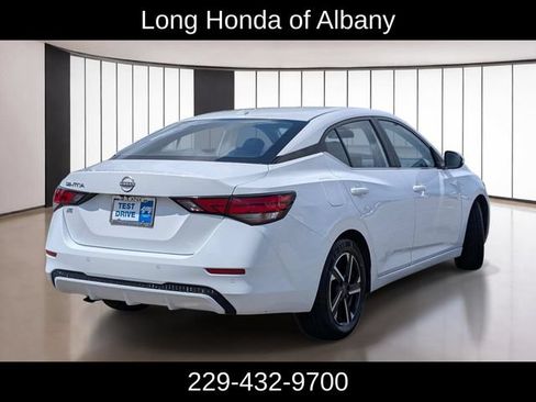 Used 2025 Nissan Sentra SV FWD image 6