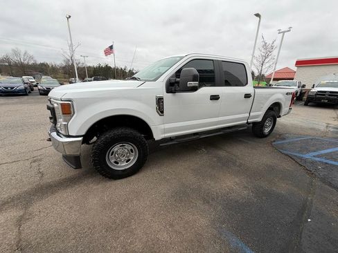 Used 2020 Ford F250 XL w/ Power Equipment Group image 3