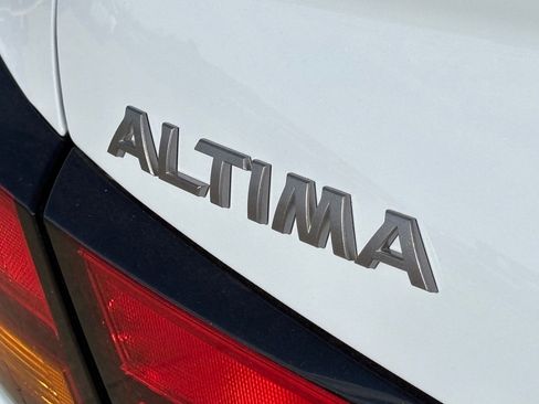 New 2025 Nissan Altima 2.5 SR w/ SR Premium Package image 10