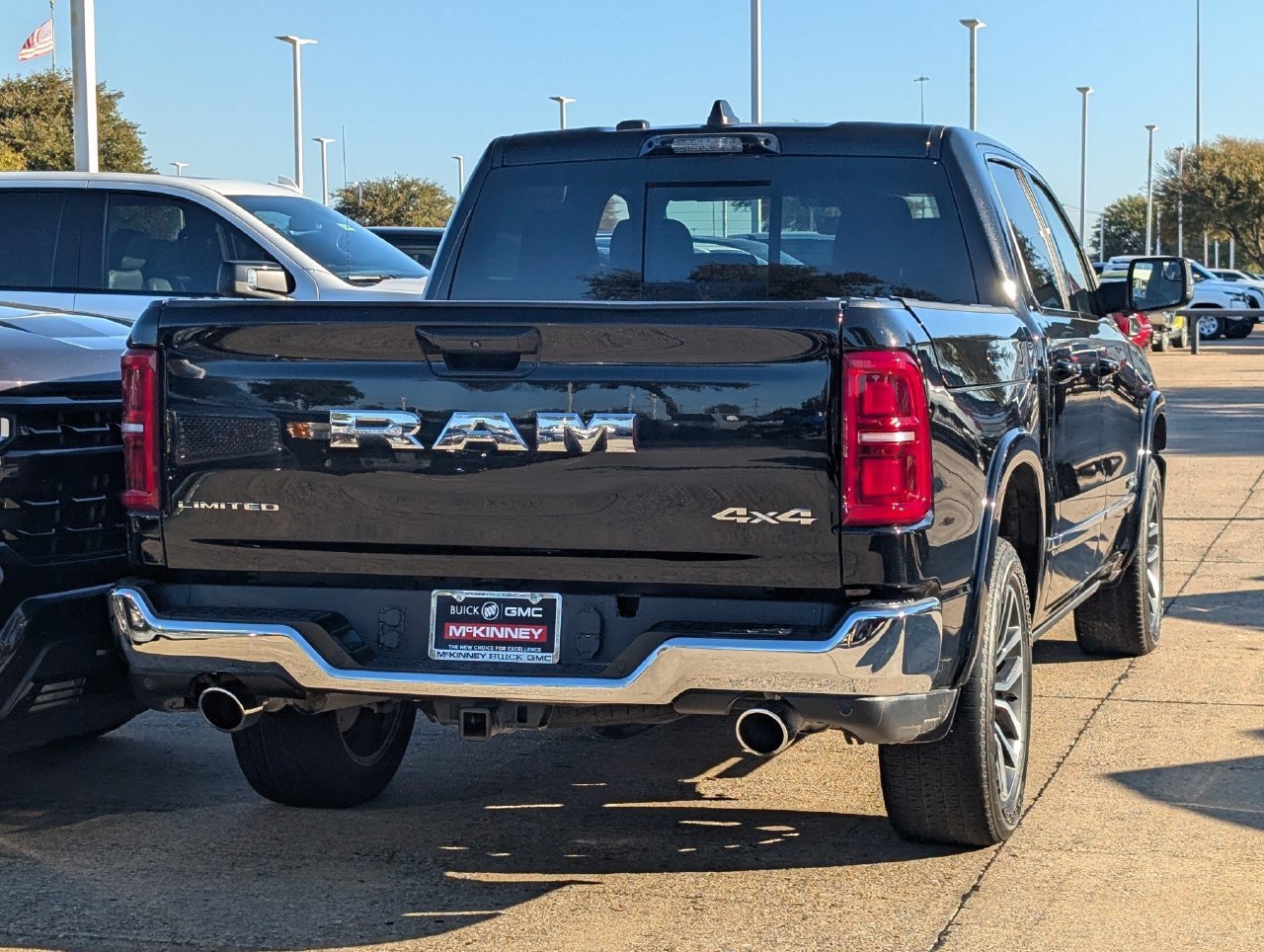 Used 2025 RAM 1500 Limited AWD/4WD image 4