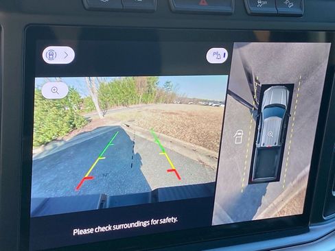 Certified 2024 Ford F250 Lariat w/ Chrome Package image 19