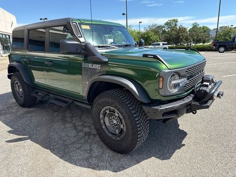 Used 2024 Ford Bronco Everglades AWD/4WD image 14