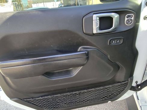 Used 2021 Jeep Wrangler Unlimited Sport image 13