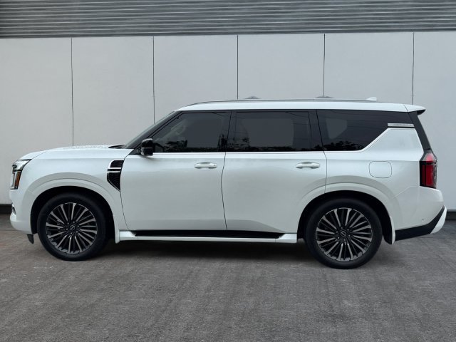 Used 2025 Nissan Armada Platinum Reserve AWD/4WD image 2