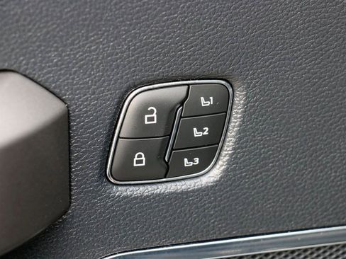 Used 2022 Ford F250 Platinum w/ Tremor Off-Road Package image 16