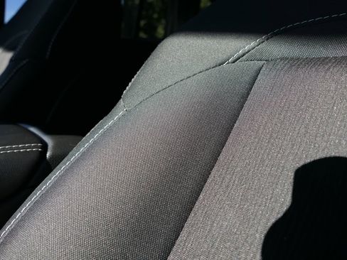 Used 2025 Jeep Grand Cherokee Laredo X w/ Luxury Tech Group I image 9