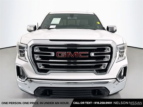 Used 2019 GMC Sierra 1500 SLT image 2