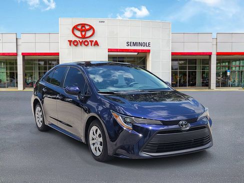 Used 2023 Toyota Corolla LE FWD image 2