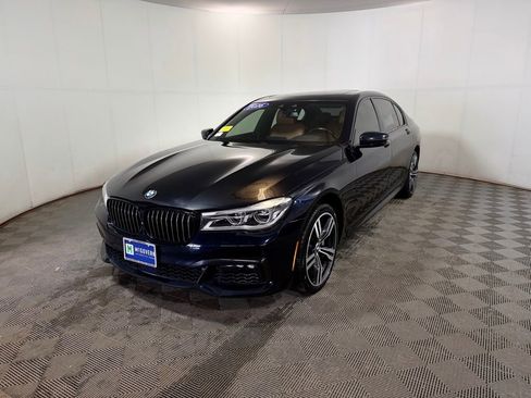 Used 2016 BMW 750i xDrive image 3