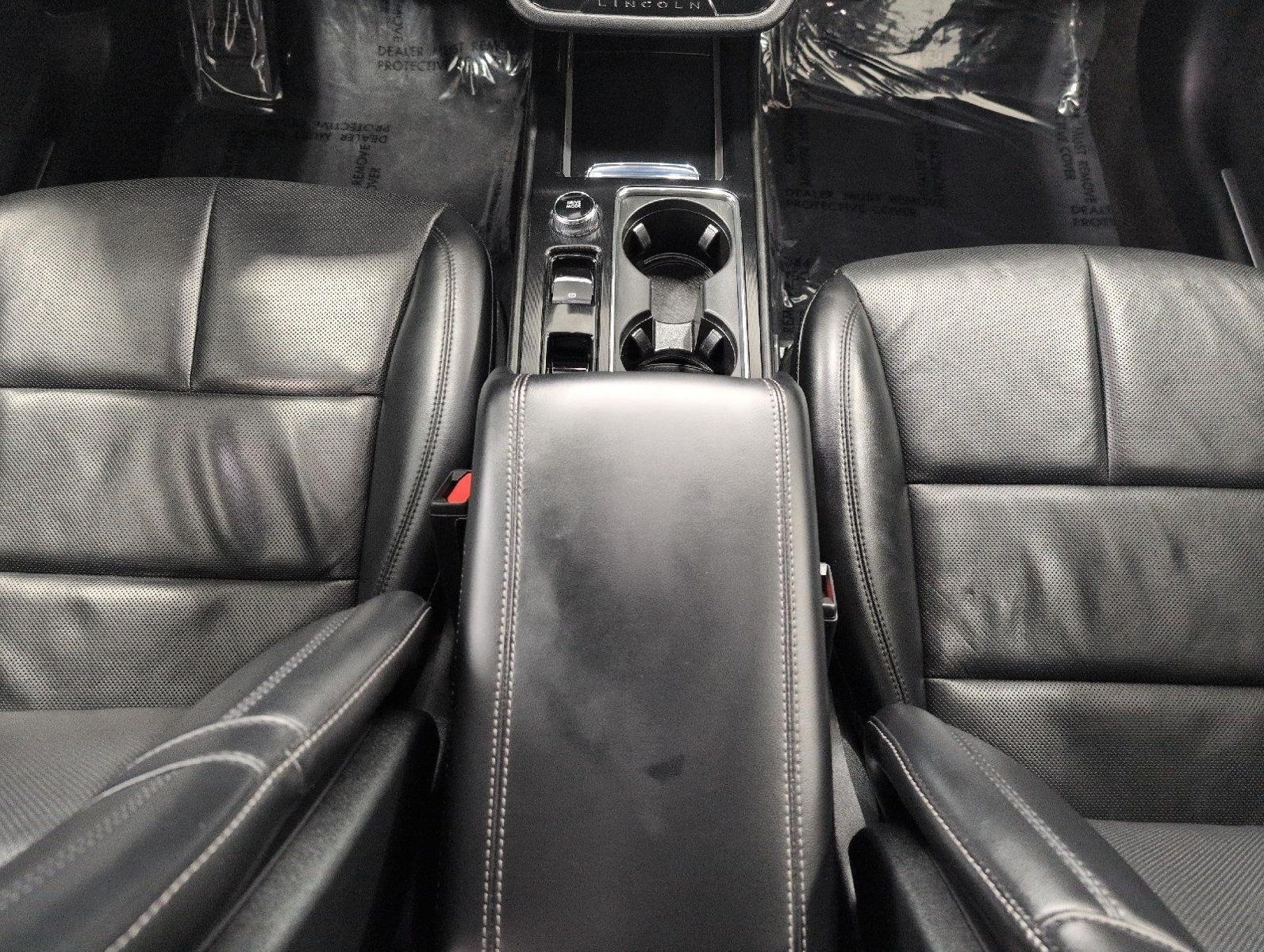 Used 2022 Lincoln Corsair AWD w/ Premium Package image 17