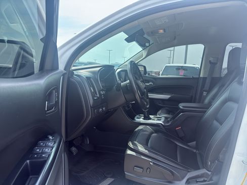 Used 2022 Chevrolet Colorado ZR2 w/ ZR2 Dusk Special Edition AWD/4WD image 12