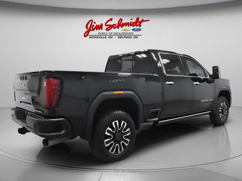 Used 2025 GMC Sierra 2500 Denali Ultimate image 6