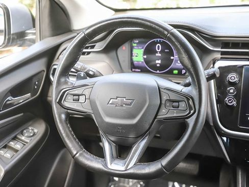 Used 2023 Chevrolet Bolt EUV LT w/ Comfort Package FWD image 15
