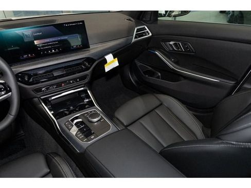 New 2025 BMW 330i xDrive Sedan w/ Convenience Package image 77