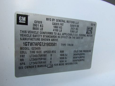 Used 2018 GMC Savana 2500 w/ Driver Convenience Package image 28