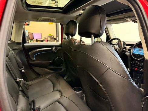 Certified 2023 MINI Cooper S image 26