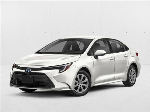 Certified 2025 Toyota Corolla LE image 1