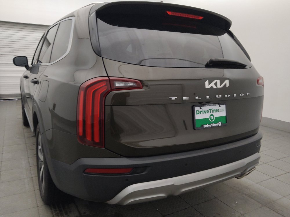 Used 2022 Kia Telluride EX w/ EX Premium Package FWD image 5