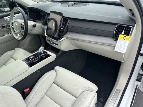 New 2026 Volvo XC90 T8 Ultra w/ Lounge Package AWD/4WD image 22
