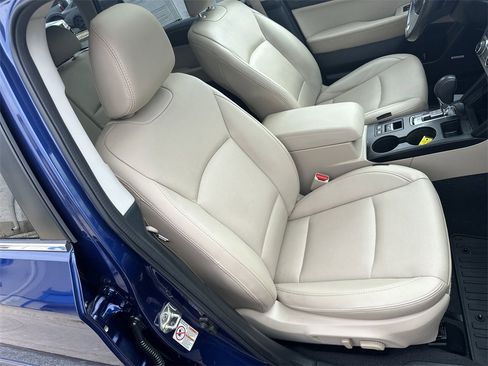 Used 2017 Subaru Outback 2.5i Limited image 25