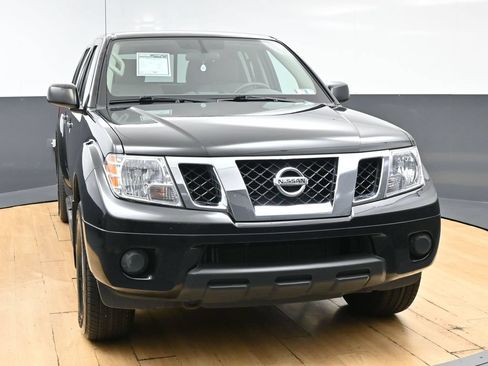 Used 2021 Nissan Frontier SV AWD/4WD image 3