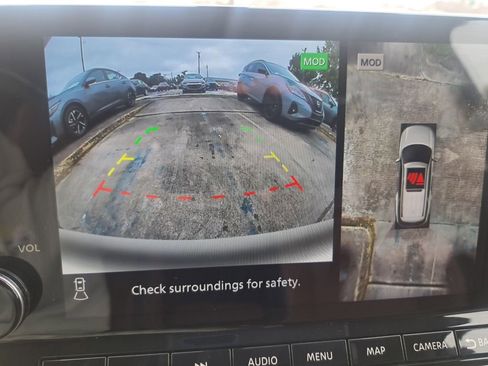 Used 2024 Nissan Pathfinder Platinum w/ Cargo Package image 12