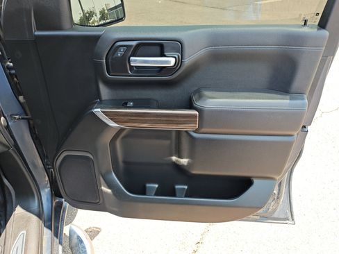 Used 2021 Chevrolet Silverado 1500 RST AWD/4WD image 31