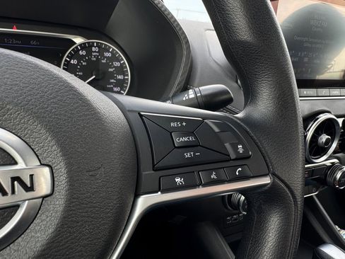 Used 2023 Nissan Sentra SV image 16